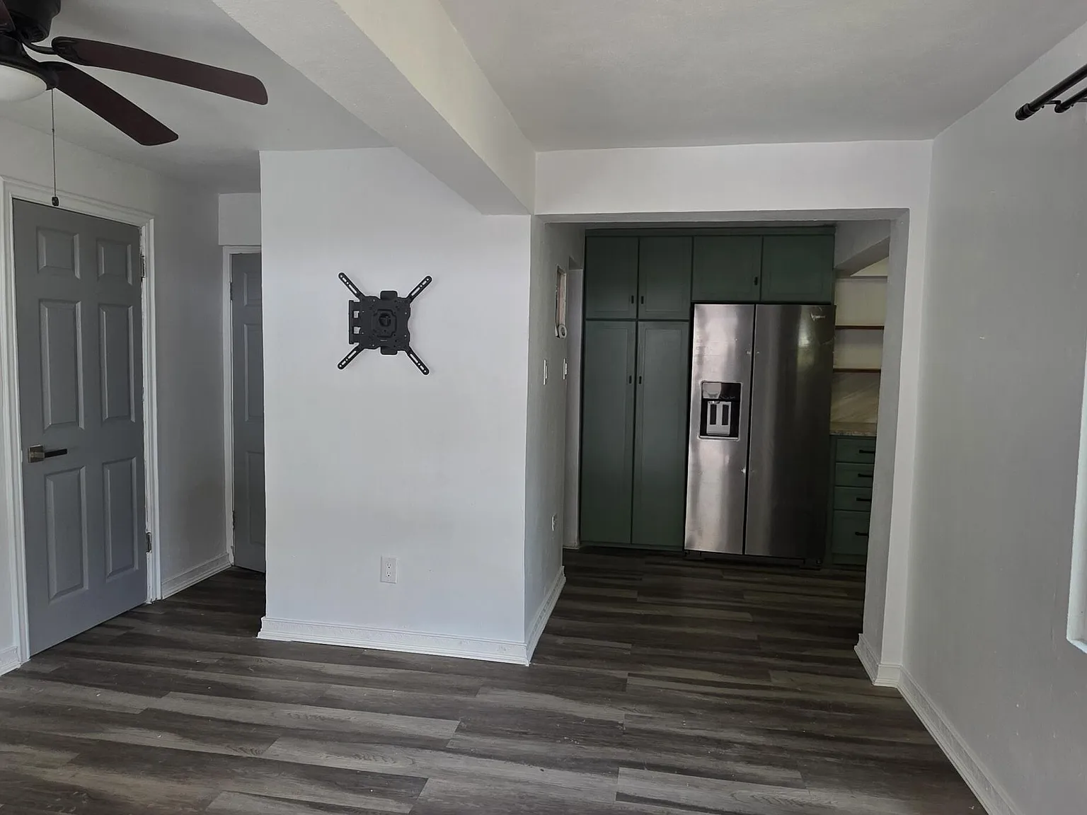 1 bed, $1,575 — Photo 2