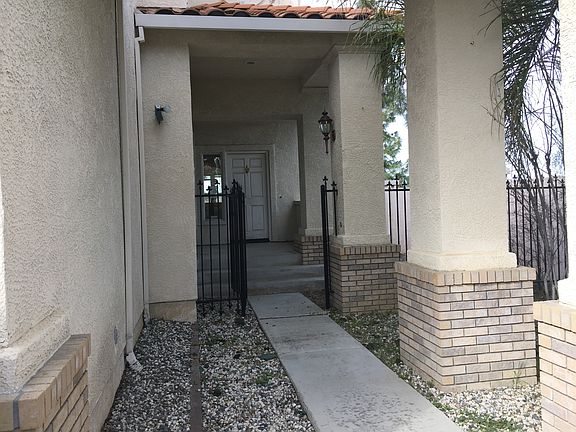 3rd image of 1112 Hastings Ct