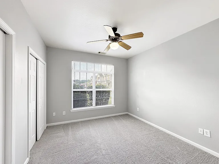 Beaver Creek Apartments — Photo 31