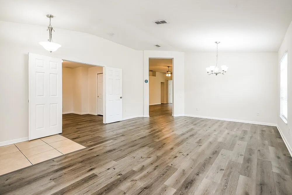 4 bed, 2.0 bath, 2191 sqft, $2,485 — Photo 4