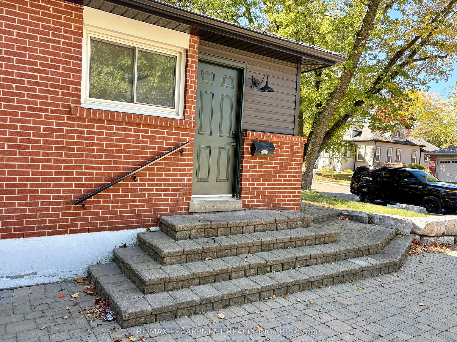 2 bed, $2,300 — Photo 3