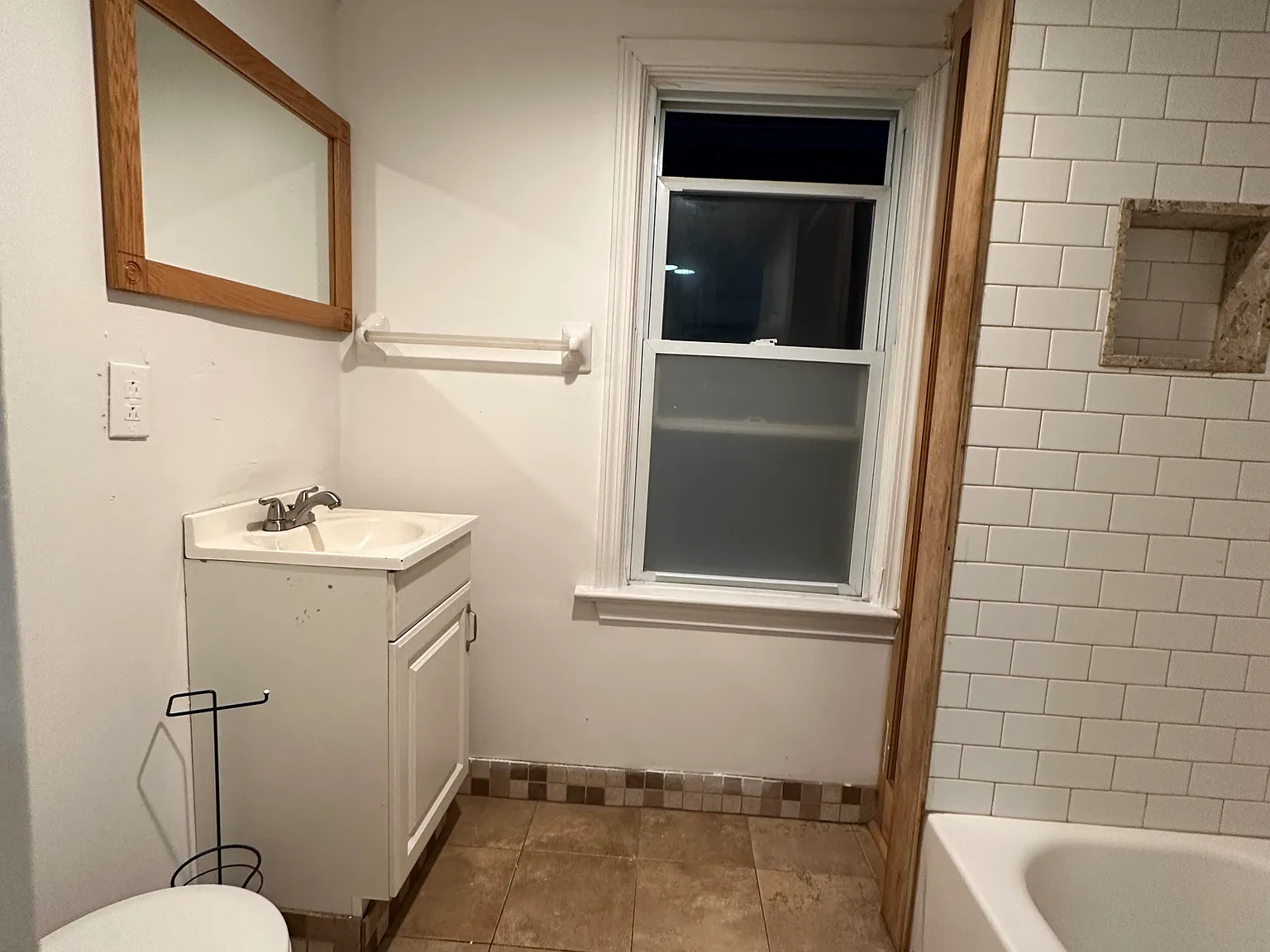 2 bed, 1300 sqft, $1,100 — Photo 4