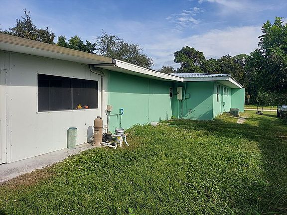 5th image of 280 Banyan Dr