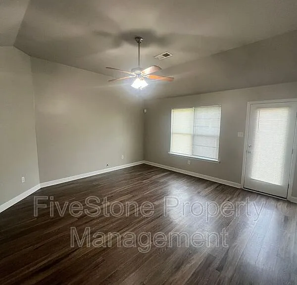 3965 Shae Pierce Dr — Photo 6