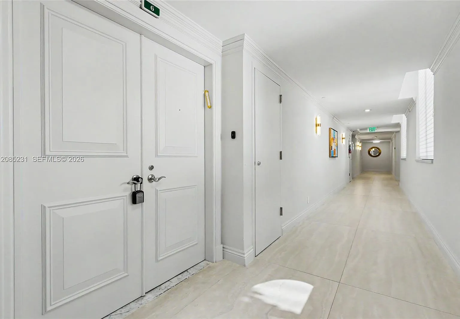One Island Place Condo 1 — Photo 4