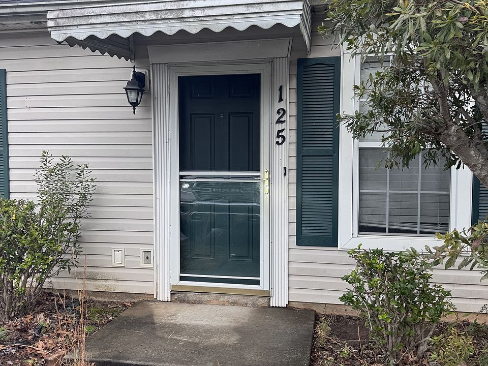 1st image of 125 Saint Kitts Ct