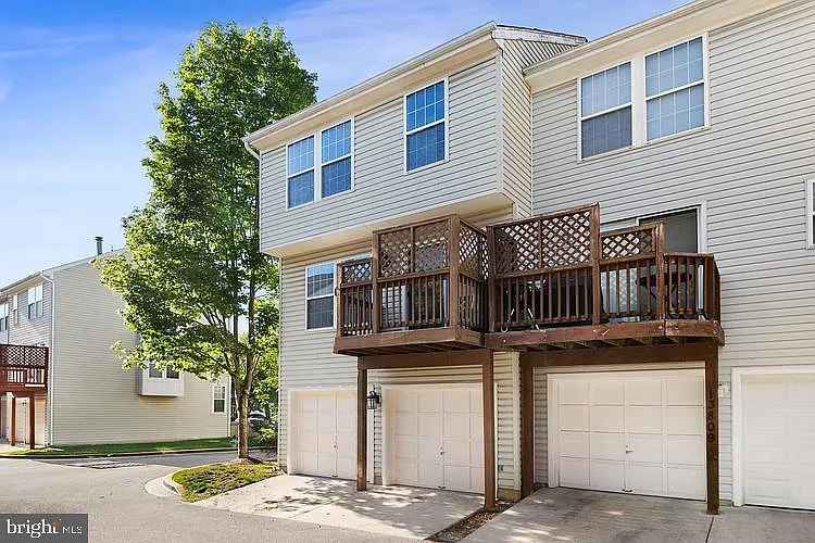 13811 Churchville Dr — Photo 34