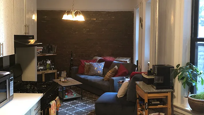 Rented by Nooklyn NYC LLC | media 26