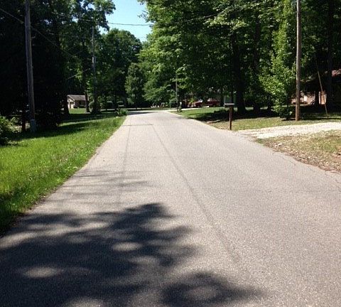 Exterior Neighborhood (street photo)
