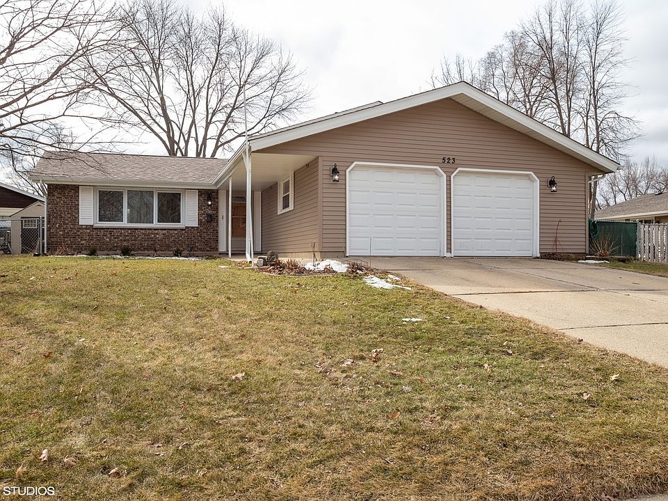 1st image of 523 Boxwood Dr
