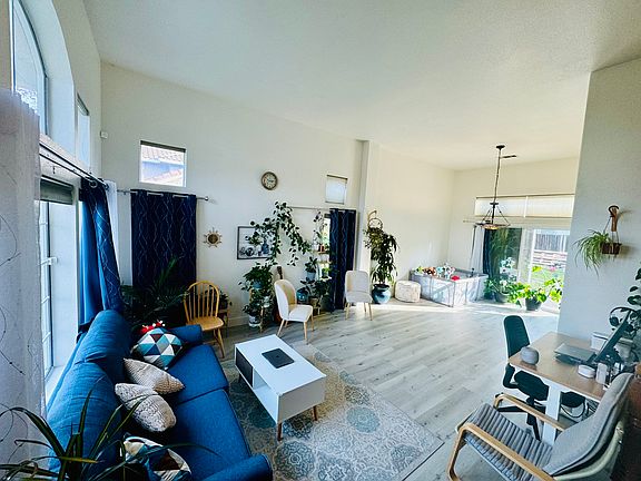 2nd image of 1418 Blue Jay Ct