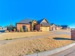 2507 Harvest Dr, Weatherford, OK 73096