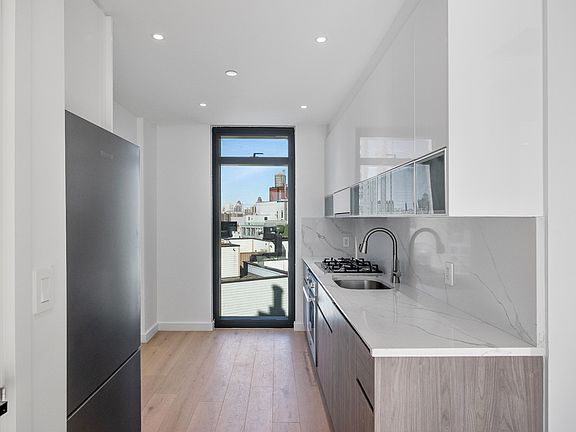 5th image of 42-62 Hunter St #12-A