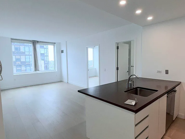 306 Gold St #34B — Photo 5