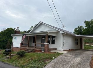 160 Seminary Cir, Ellijay, GA 30540