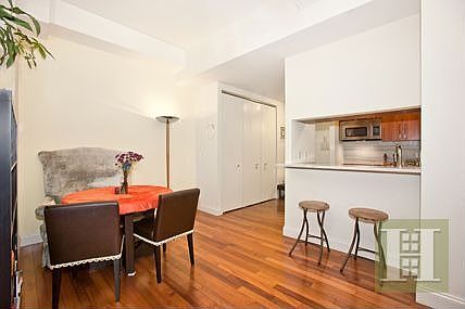 4th image of 88 Greenwich St APT 1120