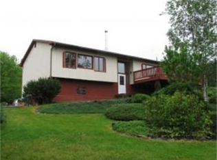 68 Clack St, Morrisville, VT 05661