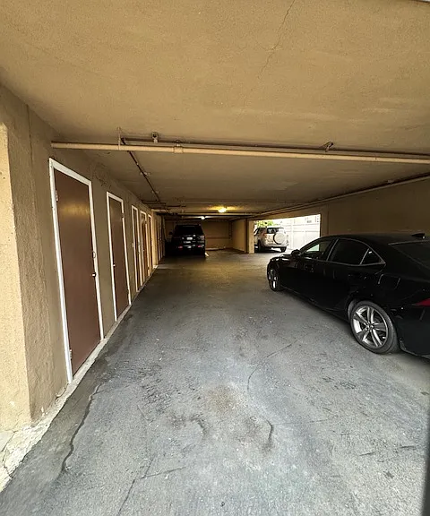 4238 Mary Ellen Ave — Photo 2