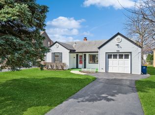 2688 Western Ave, Highland Park, IL