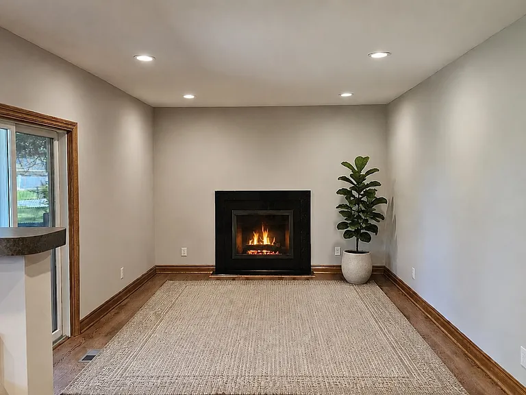 55143 Monroe Dr — Photo 8
