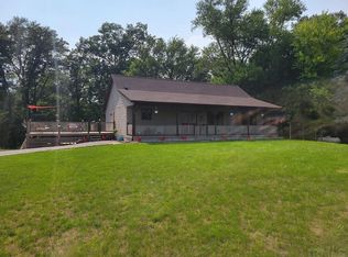 1662 Country Homes Dr, Ligonier, IN 46767