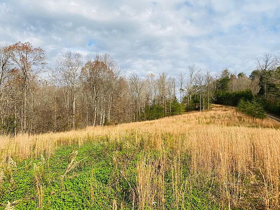 2nd image of 17 Stearns Hollow Ests