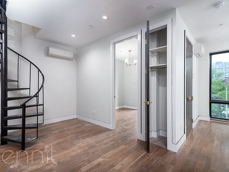 314 Keap St #PENTHOUSE — Photo 1