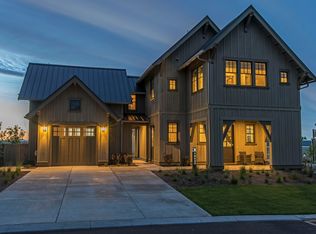 19238 Solomon Dr, Bend, OR 97702