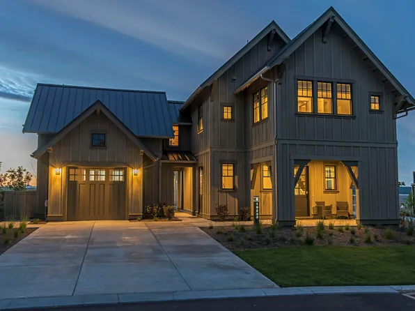 19238 Solomon Dr, Bend, OR 97702