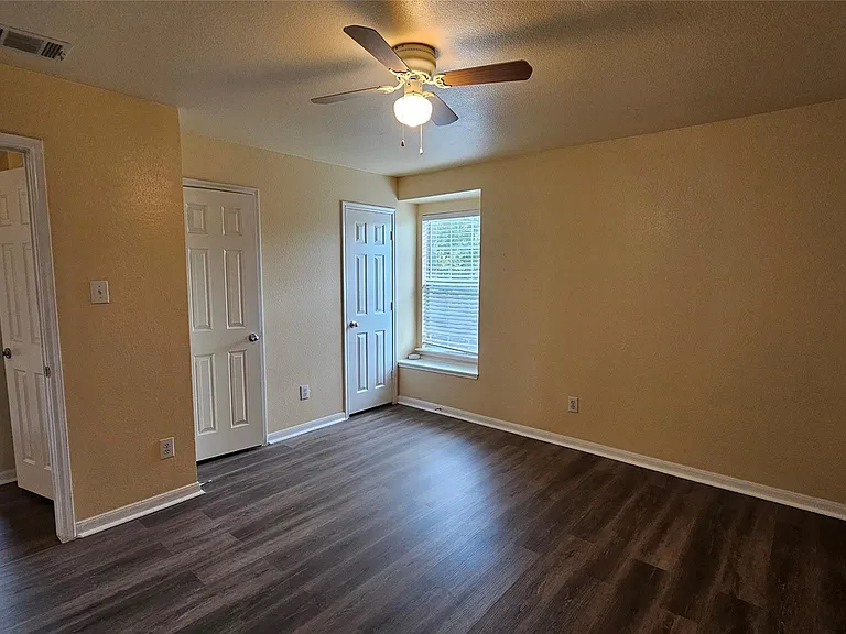 22135 Greengate Dr — Photo 9