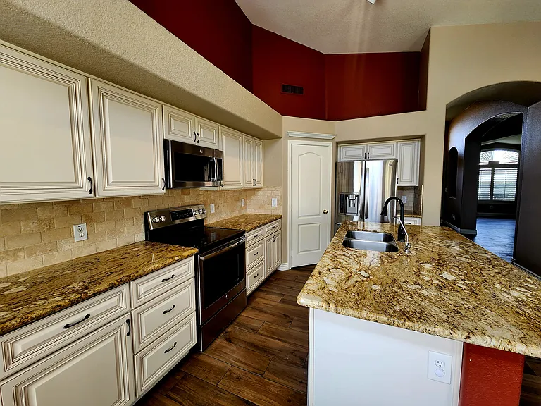 9657 W Potter Dr — Photo 17