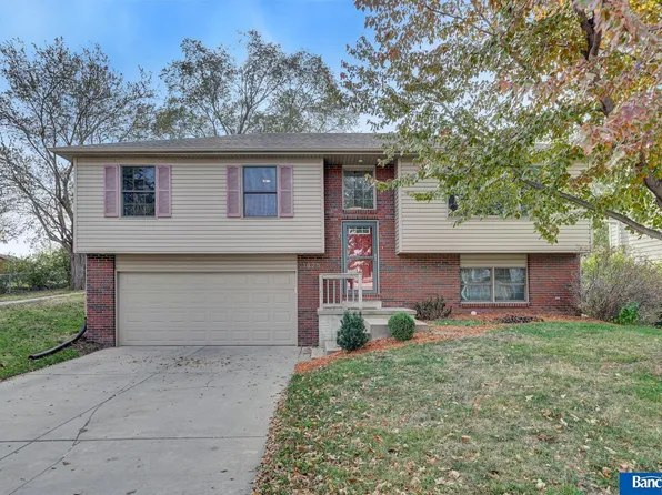 1825 Fairfield St, Lincoln, NE 68521