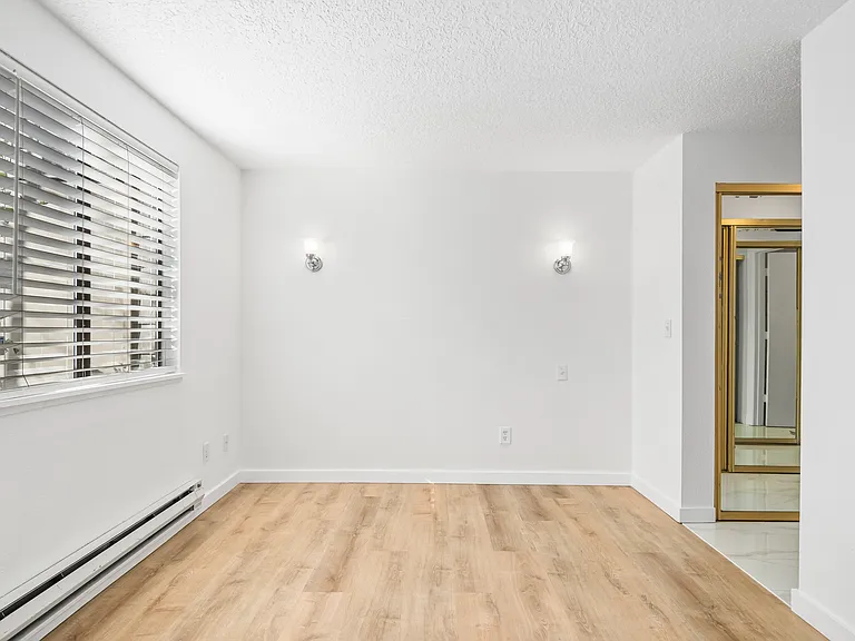 15 Crestfield Ct #15 — Photo 12