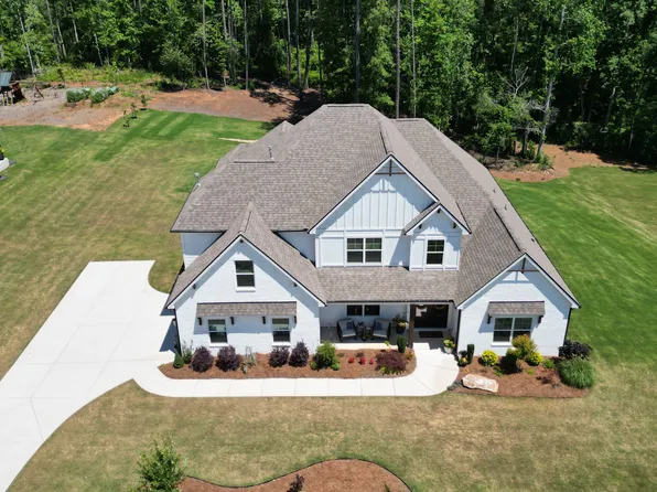 65 Starr Pl, Newnan, GA 30263