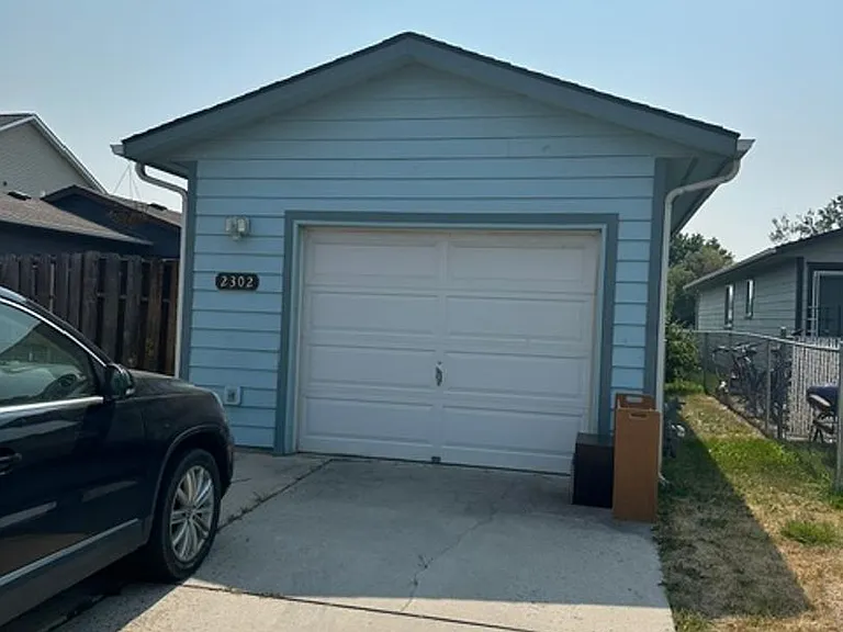 2302 Leo Ave — Photo 10