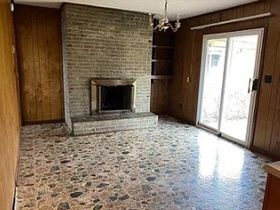 Additional Living Room