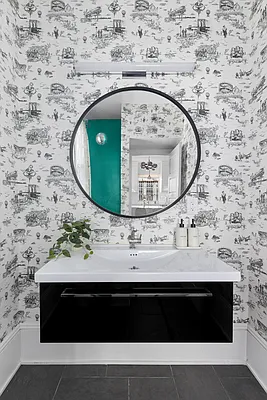 Sold by Compass | media 7