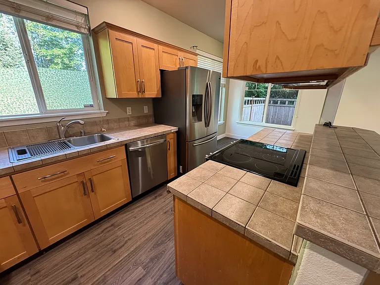 11429 SE 171st Pl — Photo 17