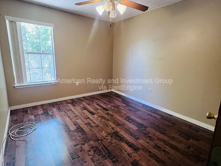 1815 Pointed Leaf Ln — Photo 12