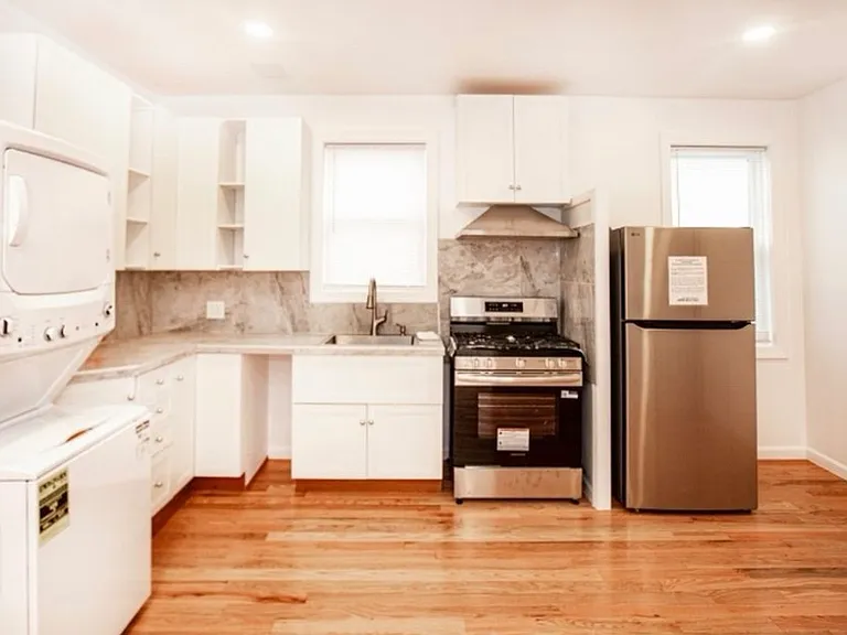3 Montclair Ave #2 — Photo 3