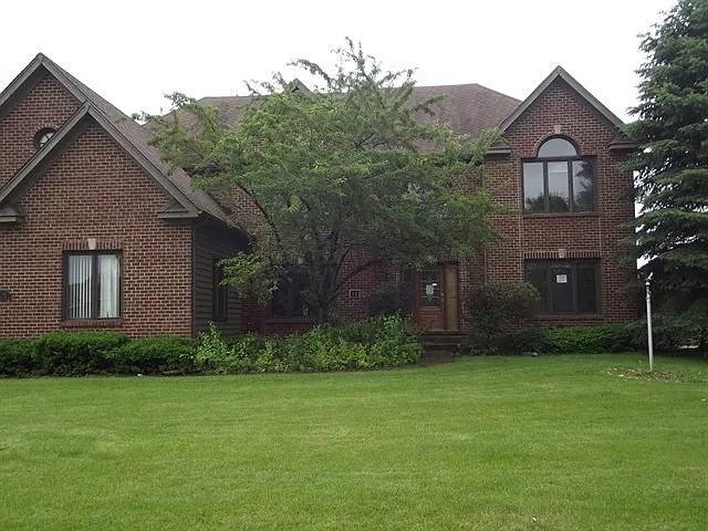14 N Royal Oaks Dr photo 1