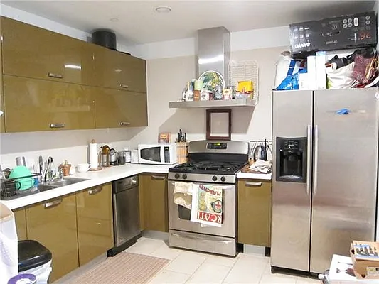 Rented by Kian Realty | media 39