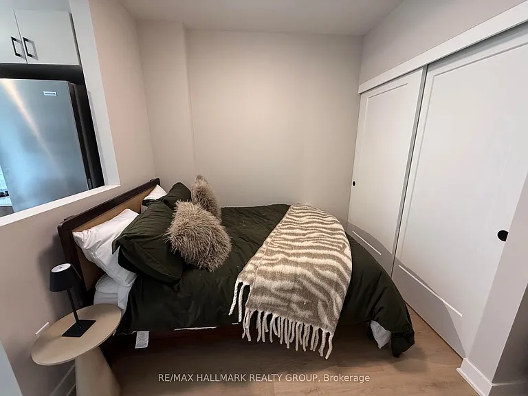 275 Carling Ave #306 — Photo 3