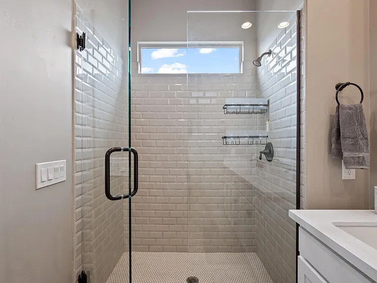 1934 E Wisteria Dr — Photo 24