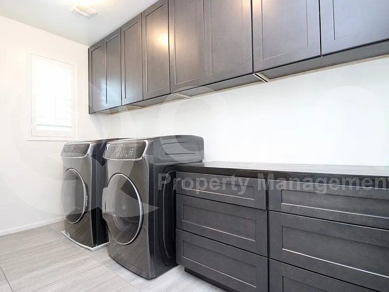 231 E Wisteria Dr — Photo 21