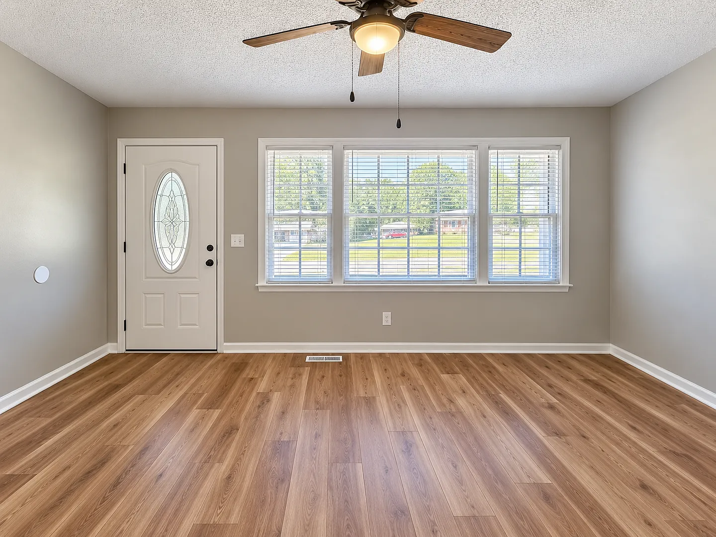 Charming 3-bedroom home conveniently located in Southeast Columbia! — Photo 3
