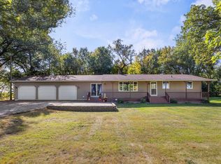 16869 220th St, Hutchinson, MN 55350