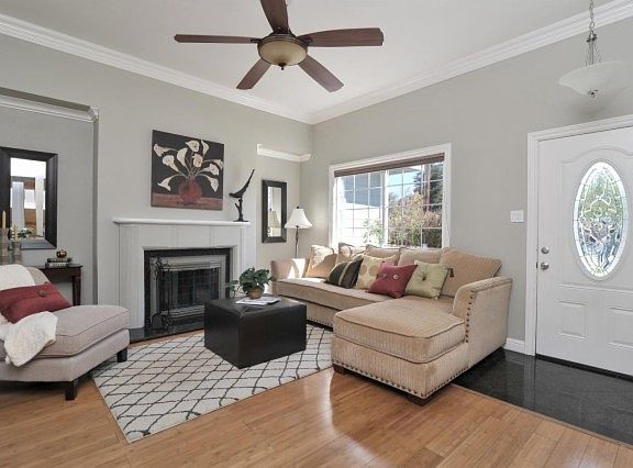 3rd image of 1243 Carlton Ave