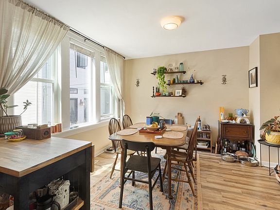 3rd image of 1633 N Campbell Ave #2