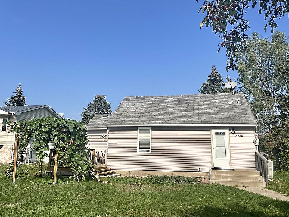 1st image of 2200 84th Ave N